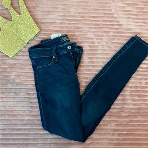 Abercrombie and Fitch Mid Rise Jean Legging